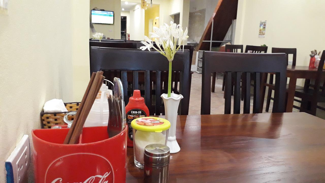 Tony Central Hostel Luang Prabang Dış mekan fotoğraf