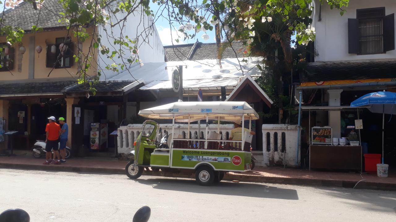 Tony Central Hostel Luang Prabang Dış mekan fotoğraf